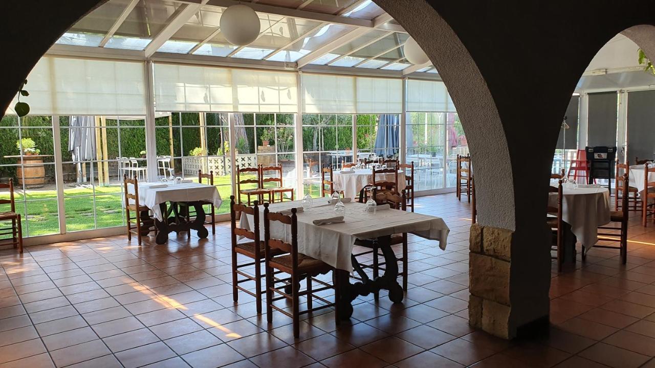 Hotel Restaurant El Bosc Banyeres del Penedes ภายนอก รูปภาพ