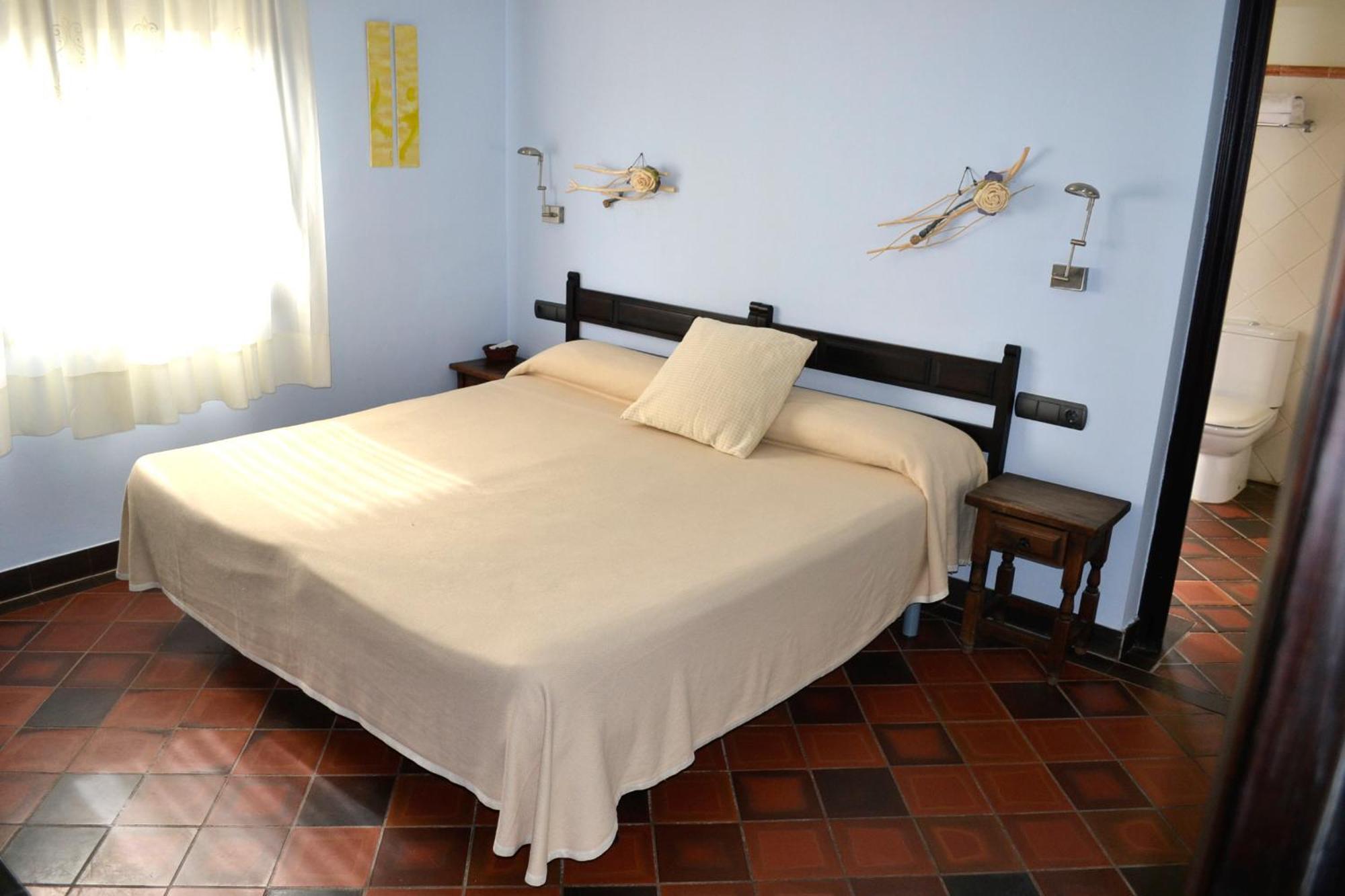Hotel Restaurant El Bosc Banyeres del Penedes ห้อง รูปภาพ