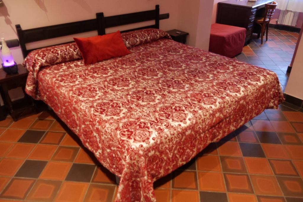 Hotel Restaurant El Bosc Banyeres del Penedes ภายนอก รูปภาพ