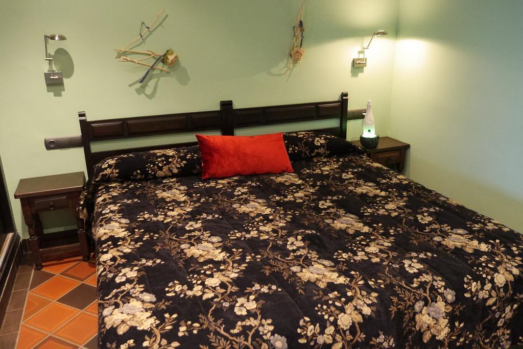 Hotel Restaurant El Bosc Banyeres del Penedes ภายนอก รูปภาพ