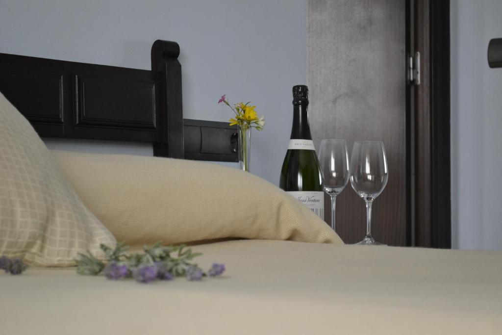 Hotel Restaurant El Bosc Banyeres del Penedes ห้อง รูปภาพ